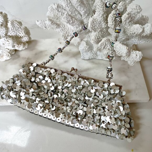 NEW! ORNATE SEQUIN BEADED STRAP HAND BAG - Picture 1 of 4